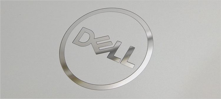 レーザー・カットで切り出したステンレスのロゴ