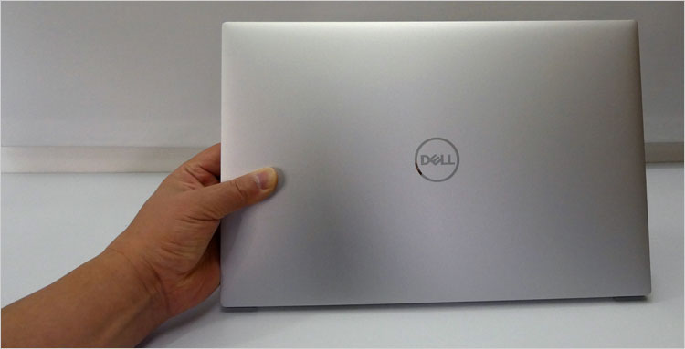 つなぎ目が少ないユニボディ