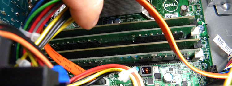 DDR4メモリスロット