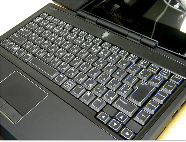 カーソルキーは一段下がって独立した配置