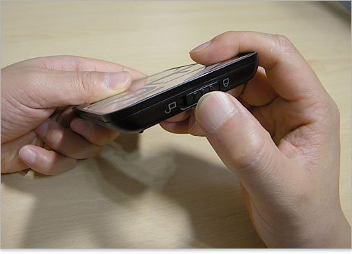 カートリッジ間隔でHDDを着脱