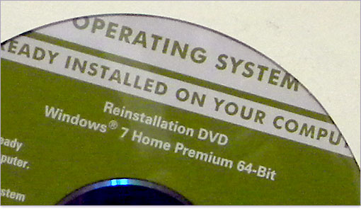 メーカーパソコン購入時にインストールされているOEM版