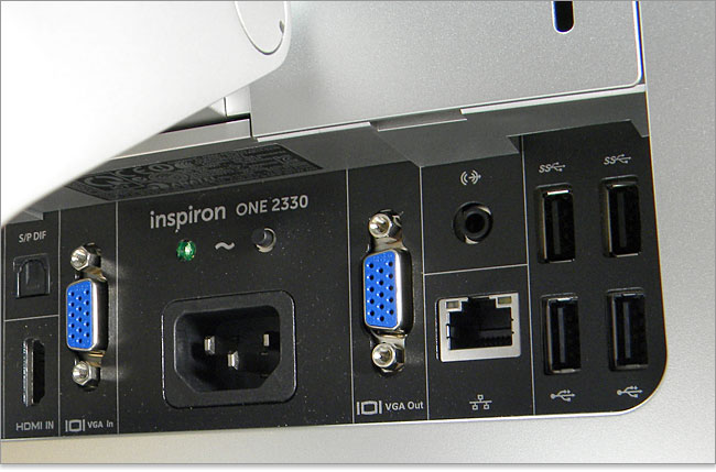 USB2.0端子×2つ、USB3.0端子装備のInspiron One 2330タッチスクリーン
