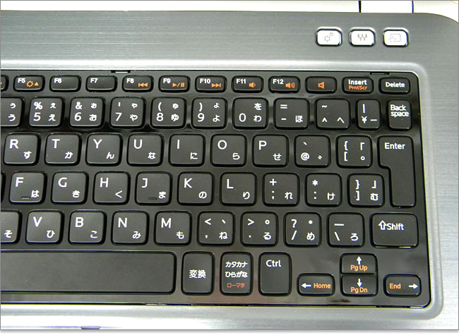 基本的にフルサイズキーボードのInspiron 14z Ultrabook