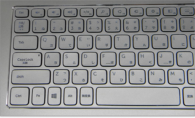 Inspiron 17 7000シリーズのキーボード左側
