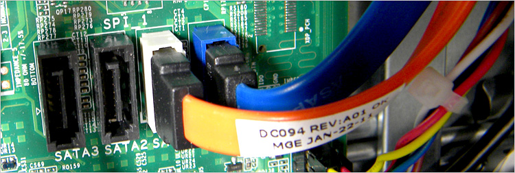 SATA3.0コネクタ×2