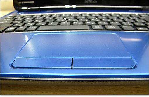 クリックボタンに注目します。