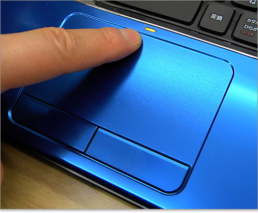 Inspiron 15R(N5110)機能がオフの時はオレンジ色で点灯