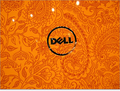 DELLロゴ周辺のデザイン