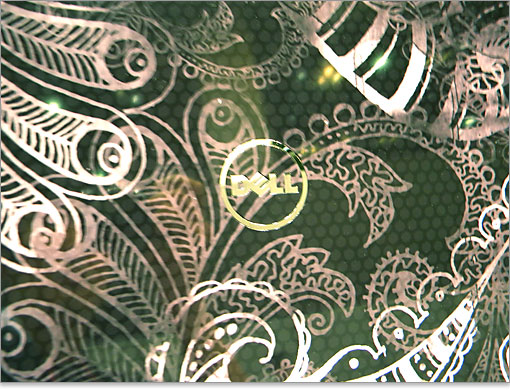 DELLロゴ周りの様子