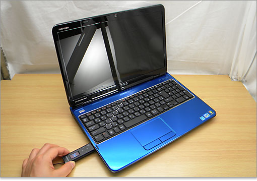 オーディオプレイヤを気軽に継ぎ足し充電。