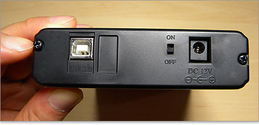 2箇所ビス止めします。