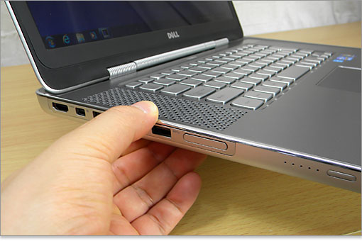 DELLサイトによると、幅260.37mm × 奥260.37mm × 厚み24.68mm