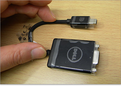HDMIとMini DisplayPort端子を装備