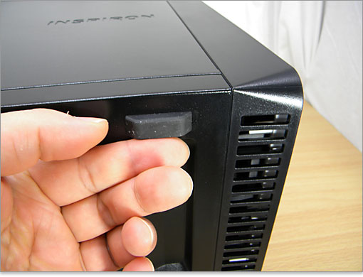 Inspiron 620底面の手前側に吸気口