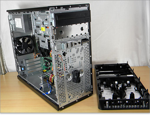 Inspiron 620のボディ前面