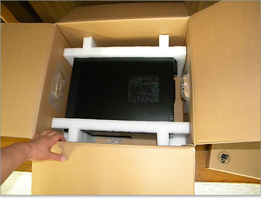 Inspiron 620本体。