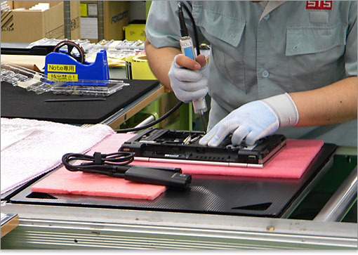 PCが1台づつ載せられ