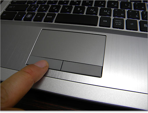 タッチパッドの様子。ProBook 5330m
