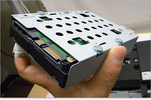 システムをクローンコピーすれば、HDD交換が可能。