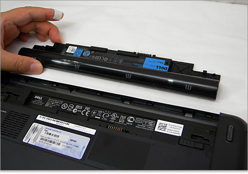 Inspiron 13z（N311z）のバッテリ