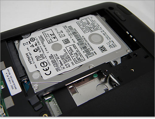HDDメーカーはHITACHI製Inspiron 13z（N311z）