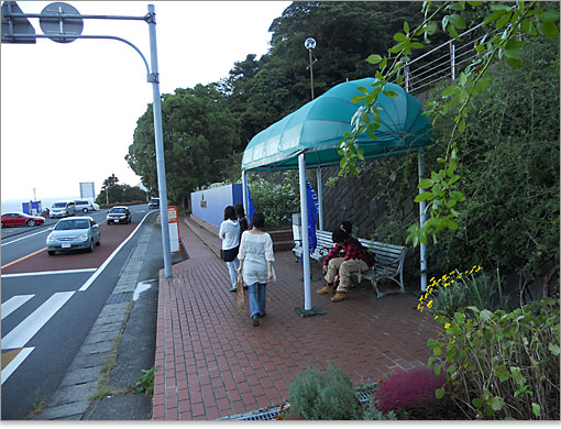 アカオ ハーブ＆ローズガーデンのバス時刻