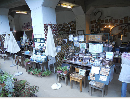 ハーブ＆ローズガーデン