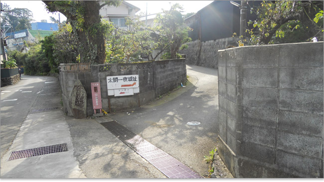 石垣山一夜城への最短ルートの農道