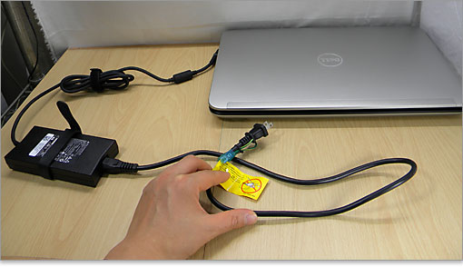 コネクタ側のケーブル