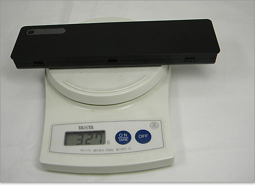 XPS 17の6セルバッテリー重量は327gで