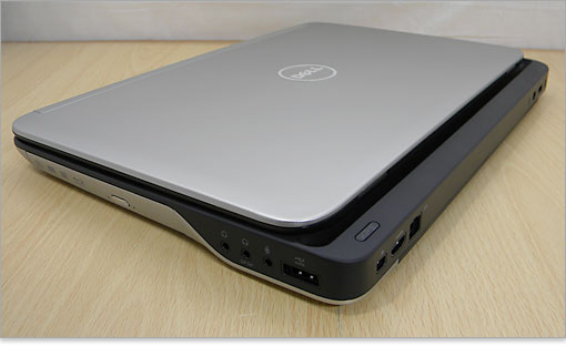 XPS 15の左側面、右側面、背面と分散