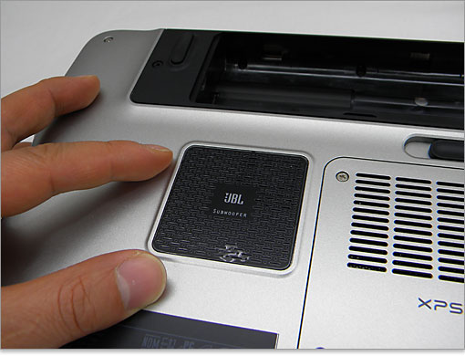 JBLブランドのサブウーファ