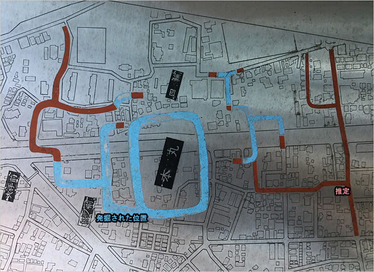 発掘された堀の位置