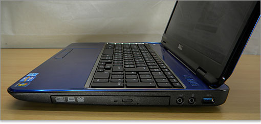 Inspiron 15R（N5110）の右側面