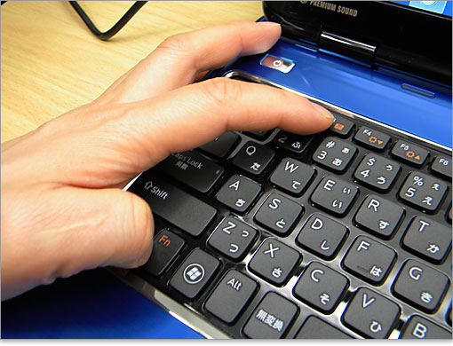 マルチメディア・コントロールキーなどオレンジ色で印字