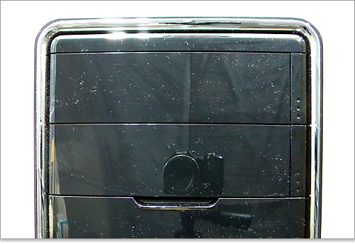 周囲のメッキがよいアクセントになっています。