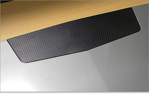 ここをつかんでいれば、指紋が付きにくいです。