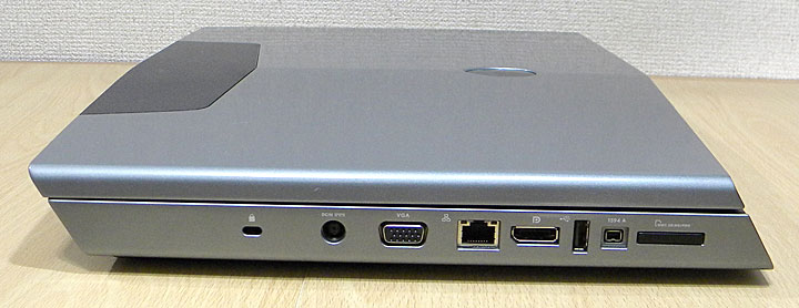 Alienware M15xの左側面