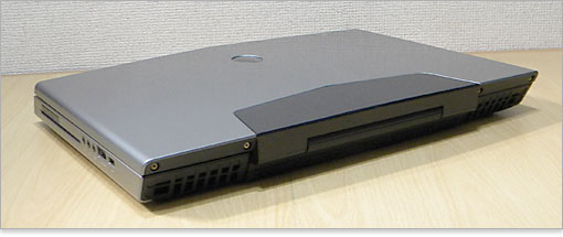 Alienware M15xの背面
