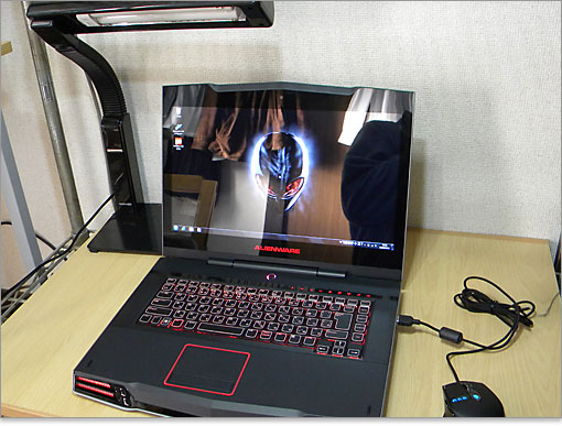 コントラストの利いたメリハリのある画面で