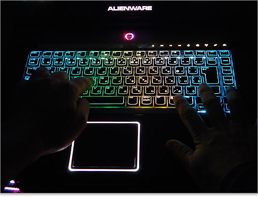 、暗闇でもまったく操作に支障がありません。