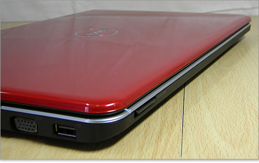 7規格対応カードスロット以外のインターフェースはありません。