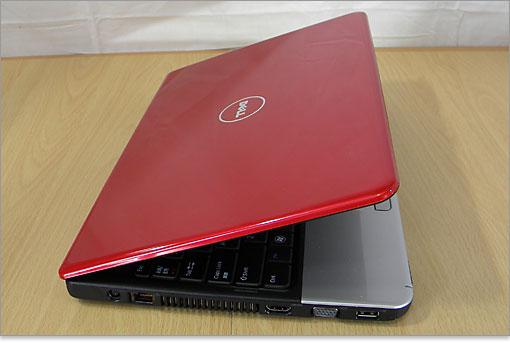 初心者向けに、Inspiron 13zが装備する端子