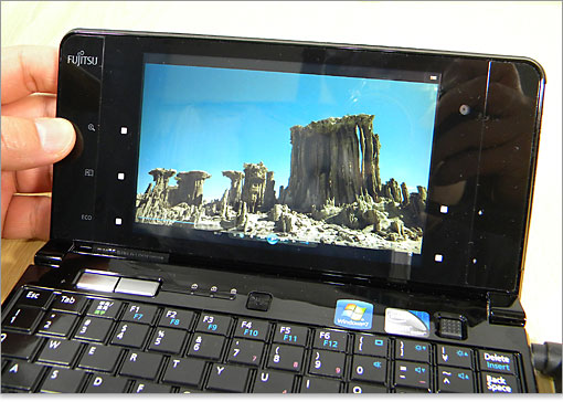 LOOX Uの液晶解像度