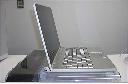 Adamo�̃f�B�X�v���C