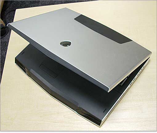 パソ兄さん/宇宙最強？デルのAlienware M17xをレビュー/DELLパソコン