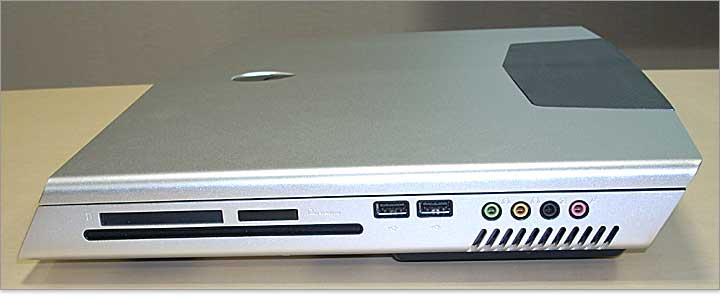 Alienware M17xの右側面