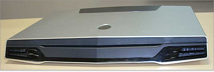 Alienware M17xの前面