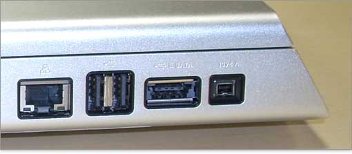 ギガビットイーサーネットLAN、USB端子2つ、eSATA（USB共有）、IEEE1394端子